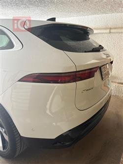 جاكوار إف-بيس